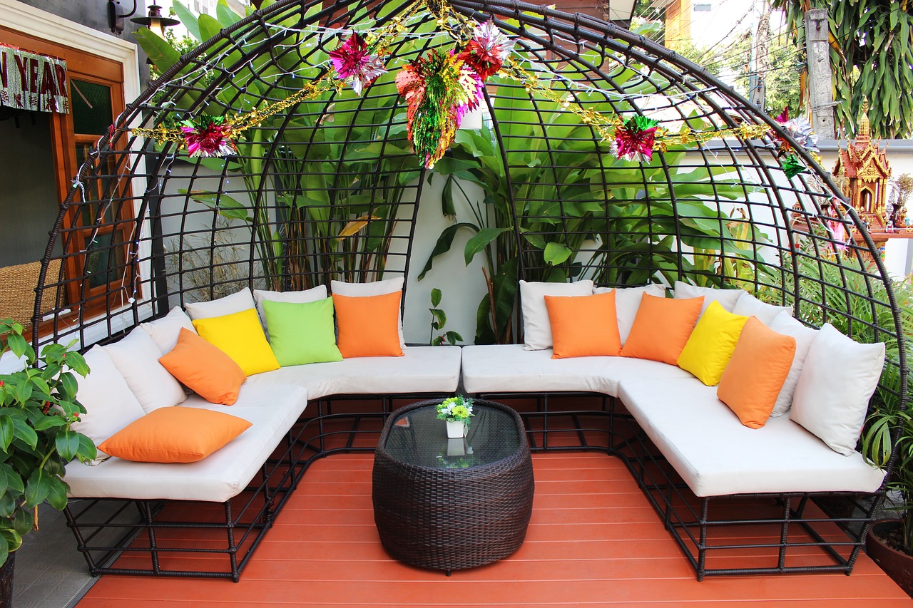 Upholstered Patio Cushions For Your Outdoor Furniture